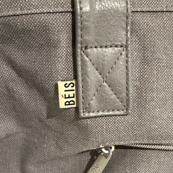 Beis Mini Weekender Bag - Picture 2 of 5